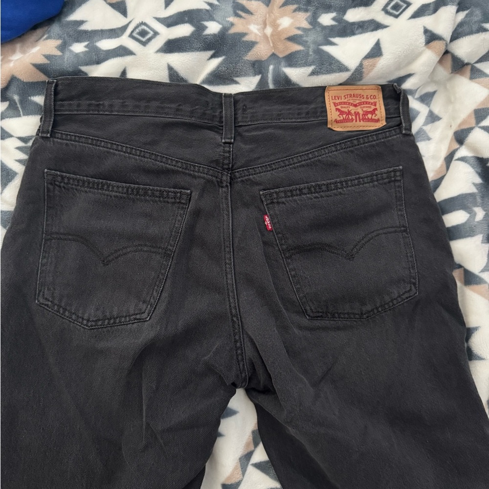 Men's Black Levi Jeans - Picture 2 of 4